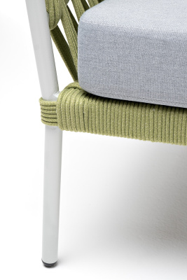 "Диего" диван 2-местный плетеный из роупа, каркас алюминий светло-серый (RAL7035) муар, роуп салатовый меланж круглый, ткань светло-серая